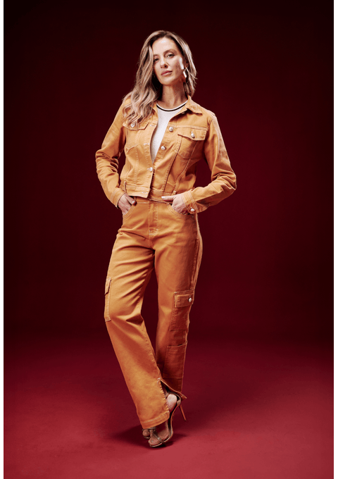 Calça Reta com Pesponto Contrastante