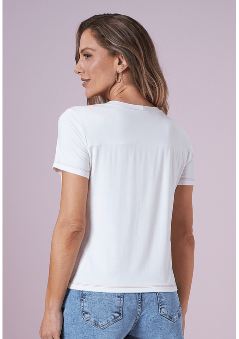 T-Shirt Básica com Estampa Floral