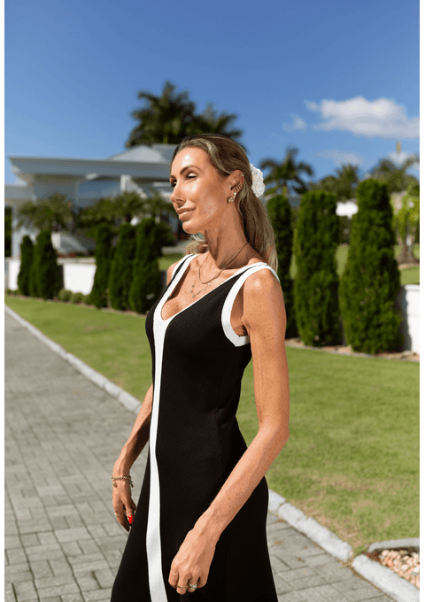 Vestido Longo Com Decote V