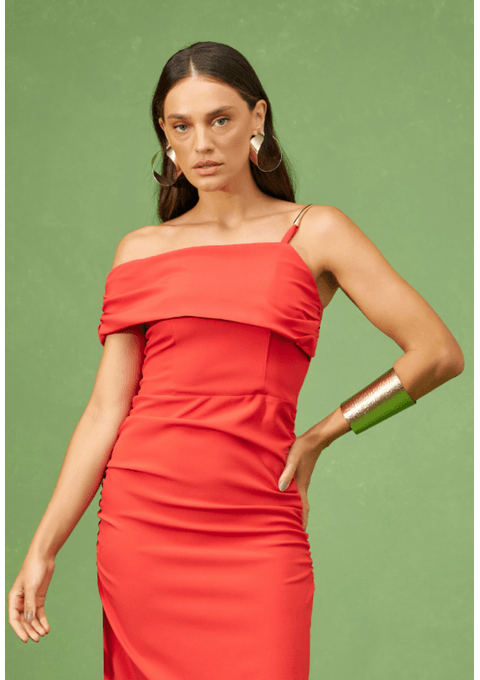 Vestido Longo Liso com Caimento Elegante