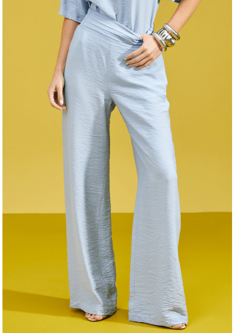 T-shirt com Manga Ampla e Caimento Leve