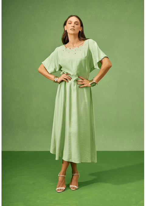 Vestido Midi Bordado