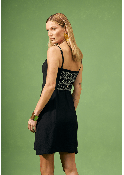 Vestido Curto Básico com Alças Finas e Recortes