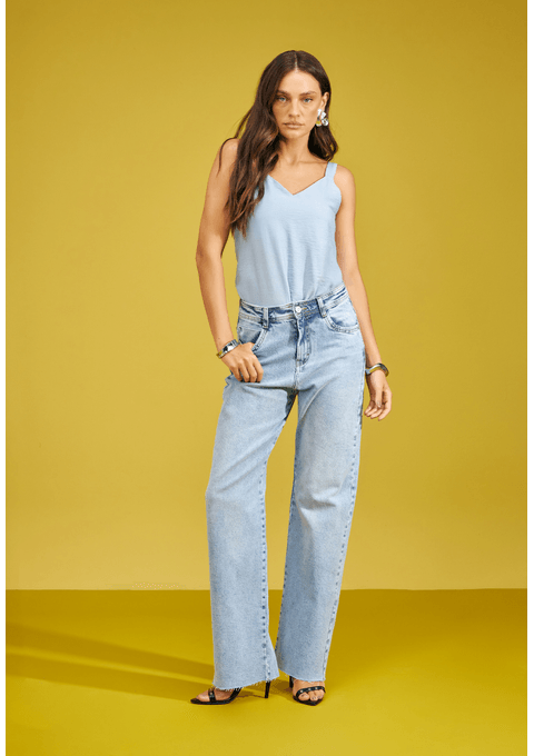 Calça Jeans Wide Leg com Lavagem Clara e Cintura Alta