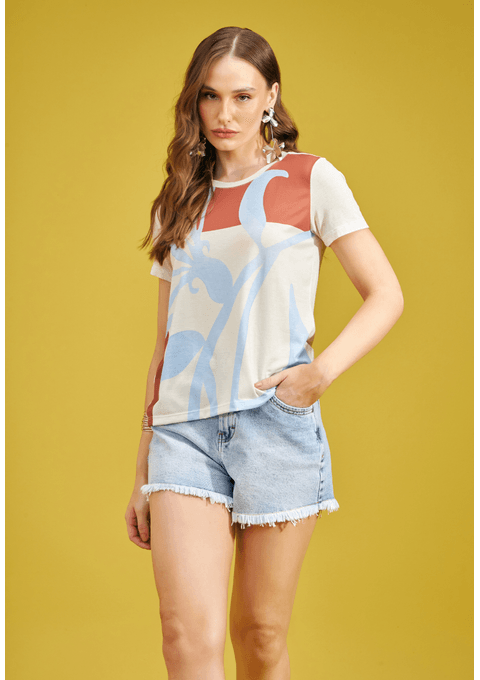 Shorts Mom Jeans com Barra Desfiada