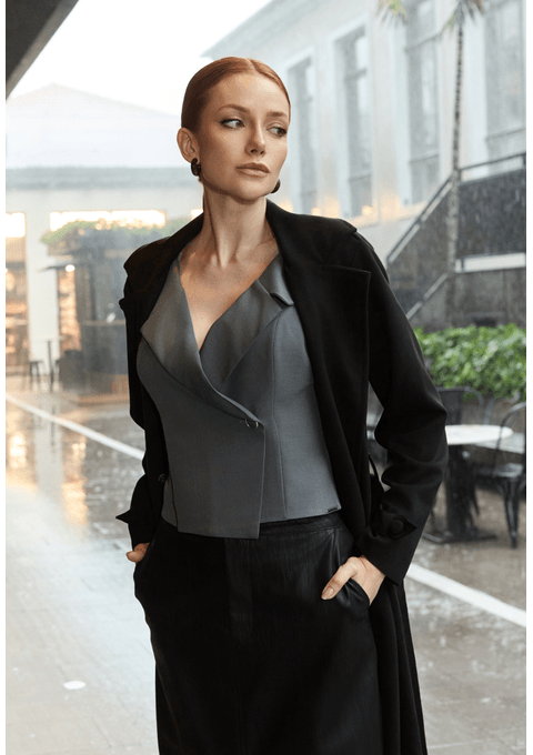 Blusa de Alfaitaria com Decote V