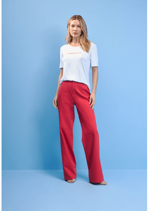 T-shirt Básica Branca com Escrita Frontal