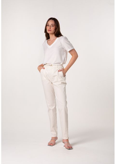 T-shirt Alongada com Decote V