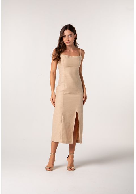 Vestido com Fenda e Decote Reto