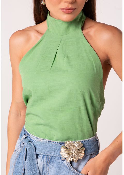 Blusa com Gola Halter e Detalhe Franzido