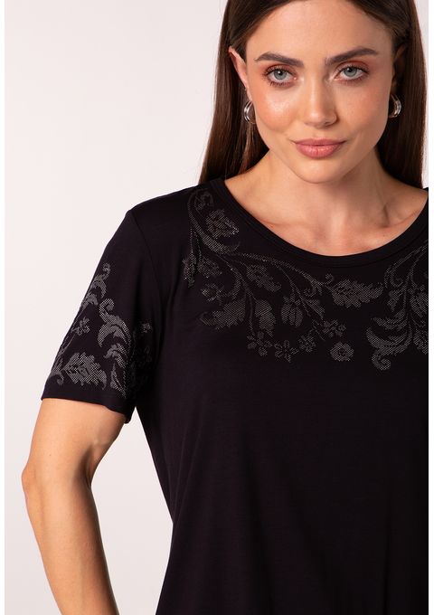 T-Shirt Casual Com Detalhe Floral Vazado