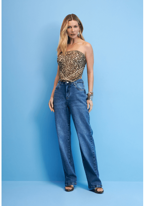 Calça Jeans Clássica com Caimento Solto