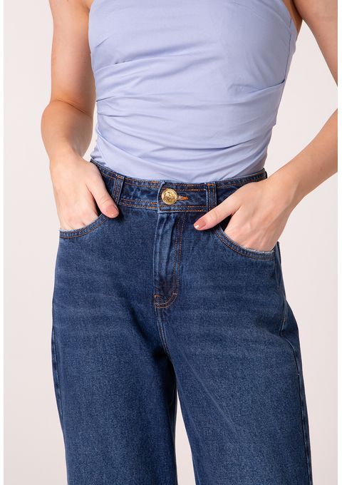 Calça Jeans Clássica com Caimento Solto