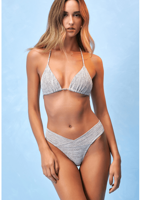 Biquíni Cortininha Listrado com Detalhe Central Metálico