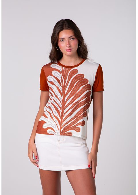 T-Shirt Estampada Com Folhagem